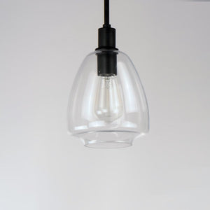 Babylon 7.25' Single Light Suspension Pendant in Black