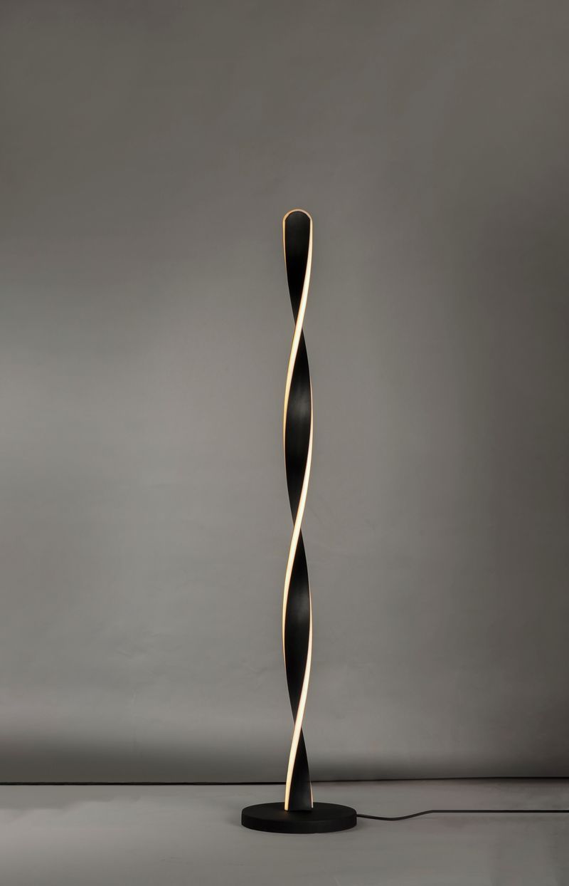 Pirouette 48' Floor Lamp in Black