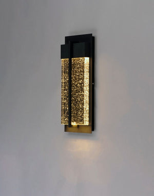 Cascade 7' Single Light Wall Sconce in Black