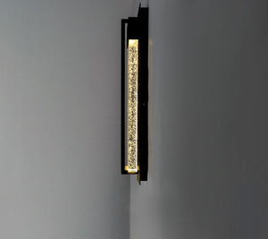 Cascade 7' Single Light Wall Sconce in Black