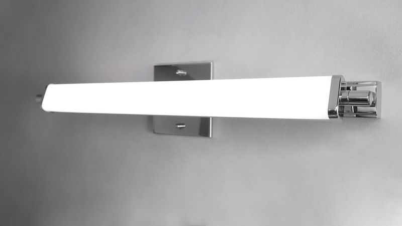 Director 48' Single Light Vanity Lighting in Polished Chrome
