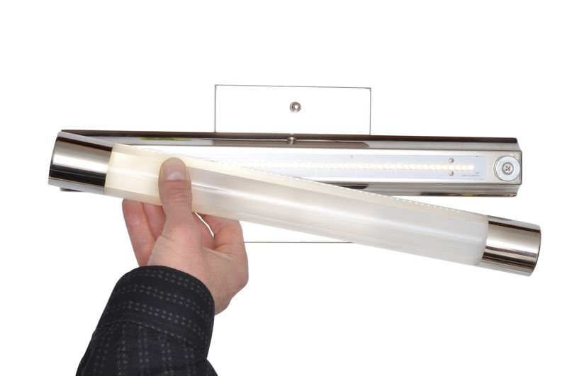 Wand 14' Single Light Vanity Lighting in Polished Chrome