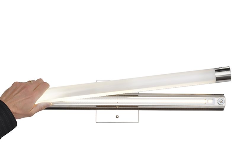 Wand 24' Single Light Vanity Lighting in Polished Chrome