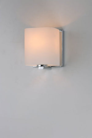 Wrap 4.75' Single Light Vanity Lighting in Polished Chrome
