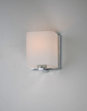 Wrap 4.75' Single Light Vanity Lighting in Polished Chrome