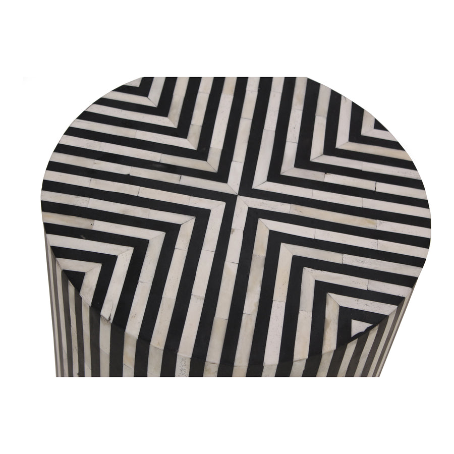 Moe's Home Chameau End Table in Black (18' x 15' x 15') - GZ-1126-02