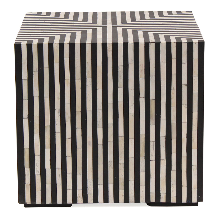 Moe's Home Terning End Table in Multicolor (16' x 18' x 18') - GZ-1149-37
