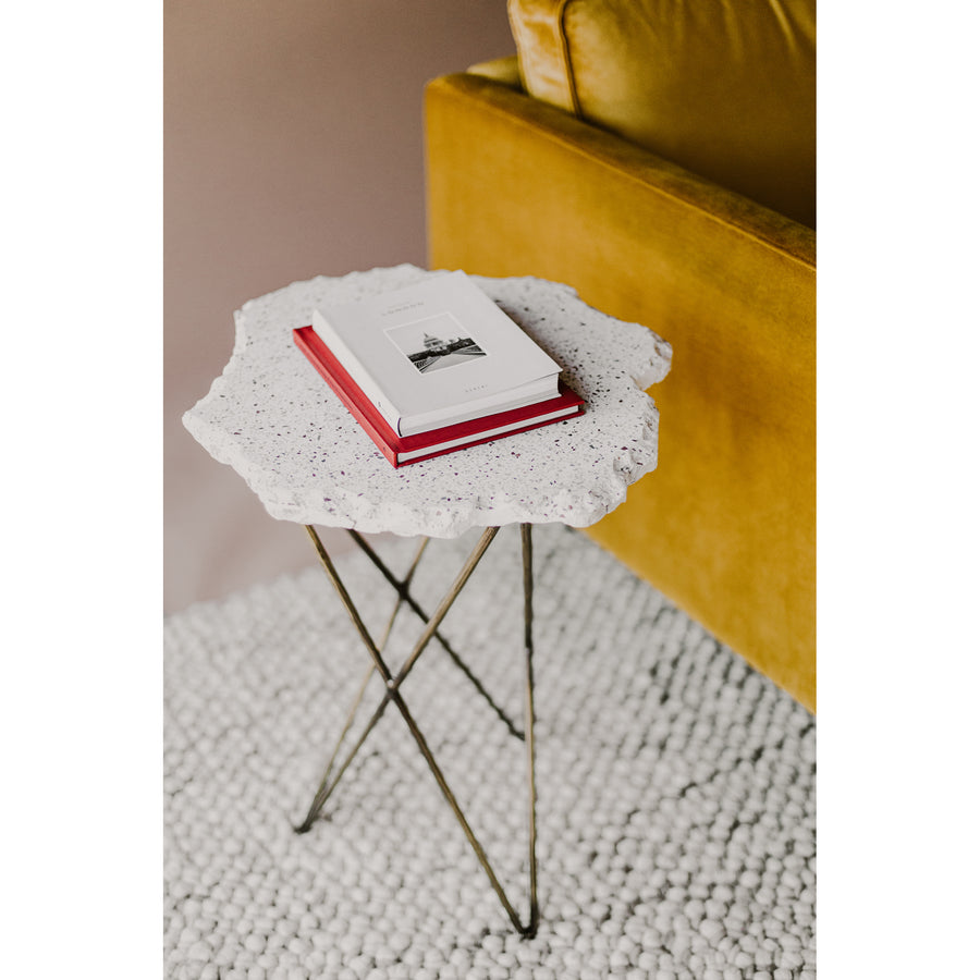 Moe's Home Positano End Table in White (24' x 19.5' x 19.5') - QJ-1016-18