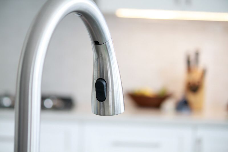 When To Replace Your Kitchen Faucet