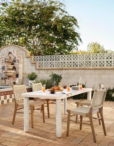 Outdoor Solano chair with synthetic woven resin