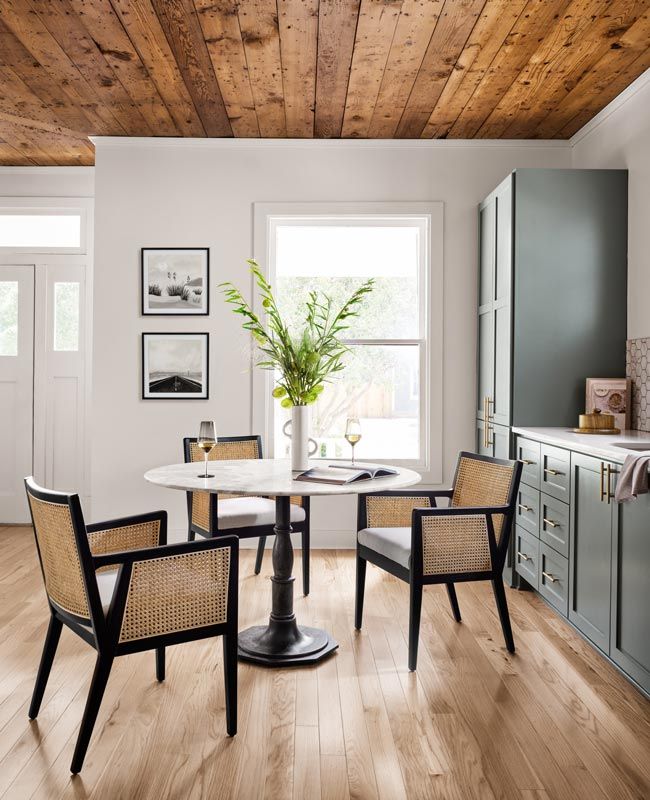 round table in open kitchen