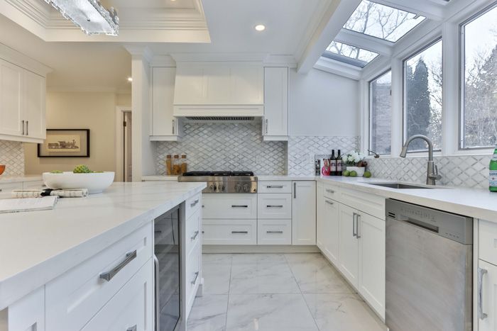 white marble floor kitchen