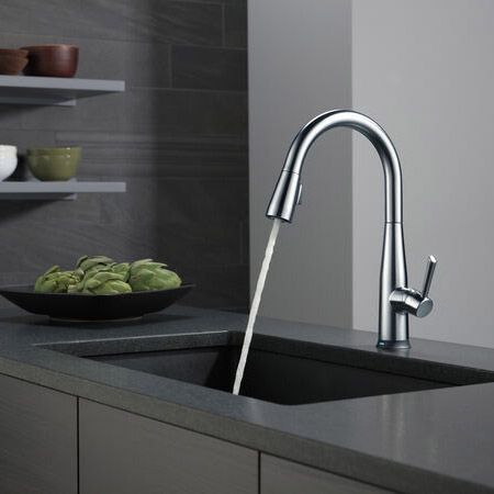  Delta  Essa Pull-Down Kitchen Faucet in Arctic Stainless with Touch and Voice Control)