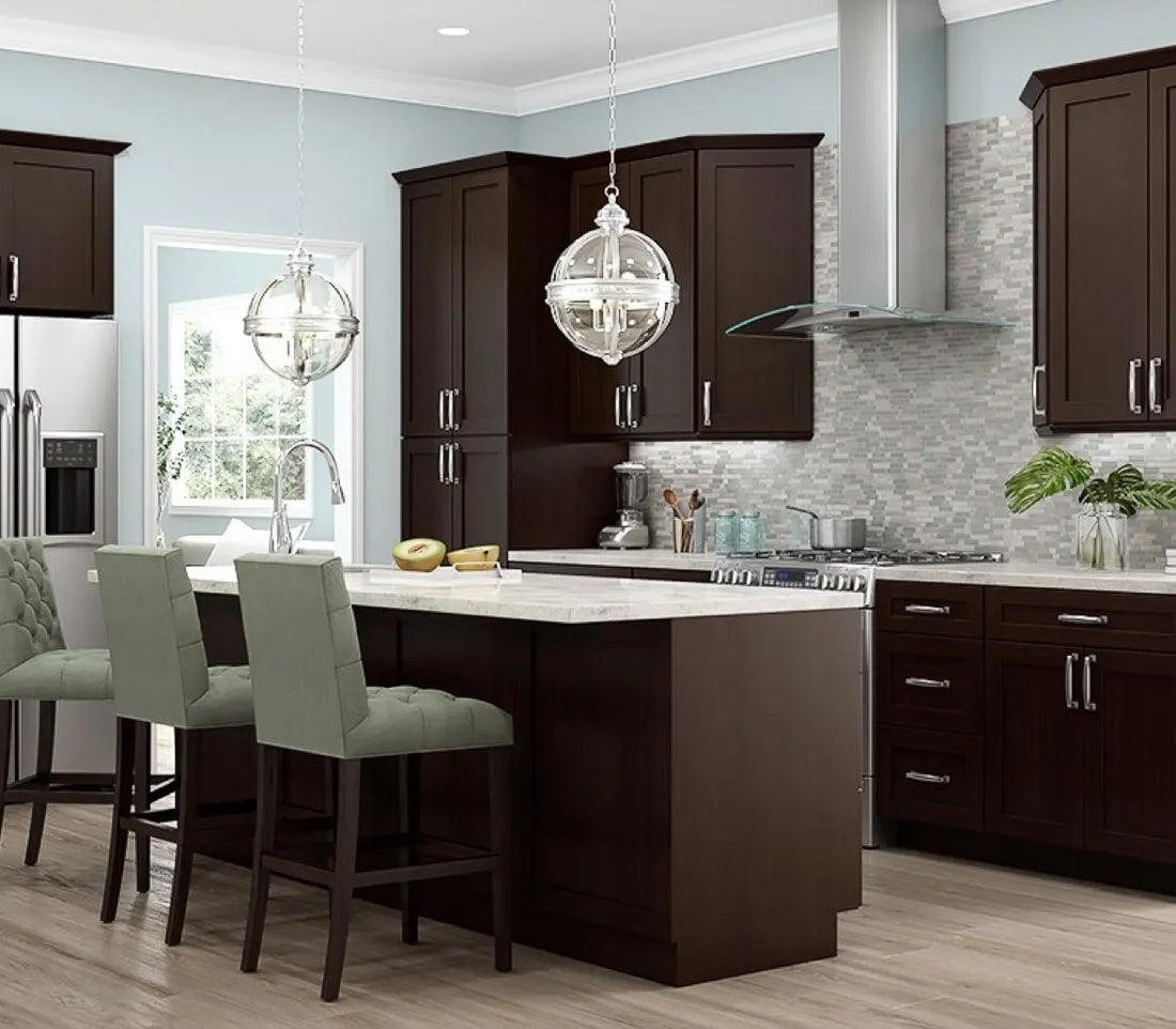 How to Choose Between Pre-Assembled & Ready-to-Assemble Cabinets