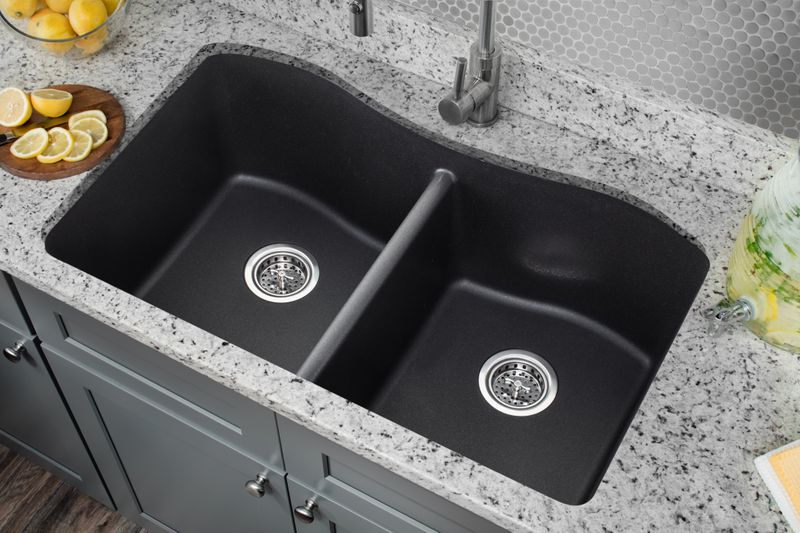 32.5' Quartz 50/50 Double-Basin Undermount Kitchen Sink in Grey (32.5' x 20' x 9.75')