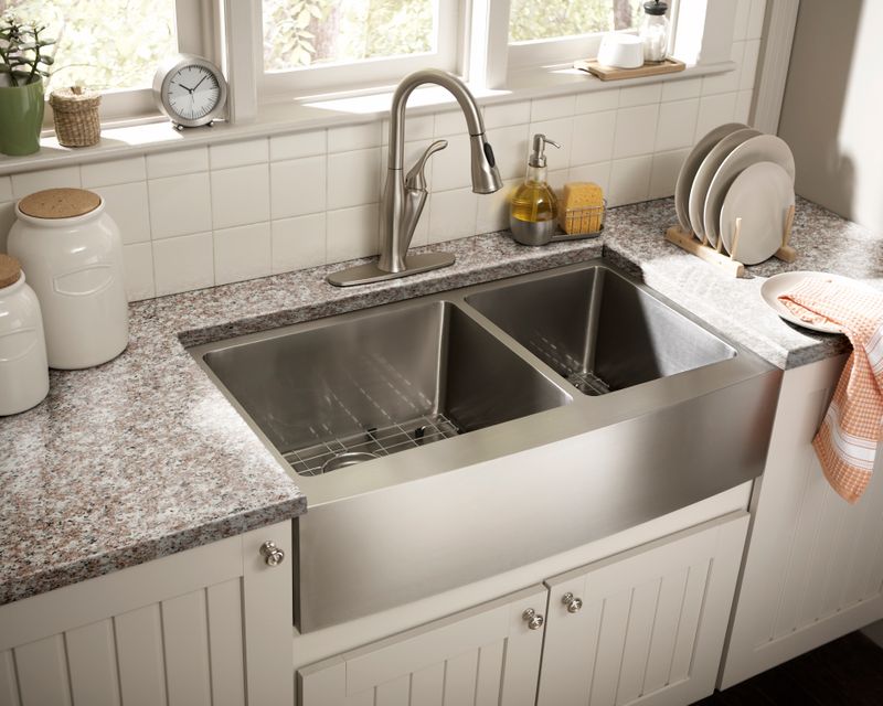 35.88' 50/50 Double-Basin Undermount Kitchen Sink in Brushed Stainless Steel (35.88' x 20.75' x 10')