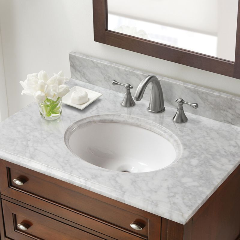 31' x 22' Countertop Vanity with Integrated Sink in Carrara