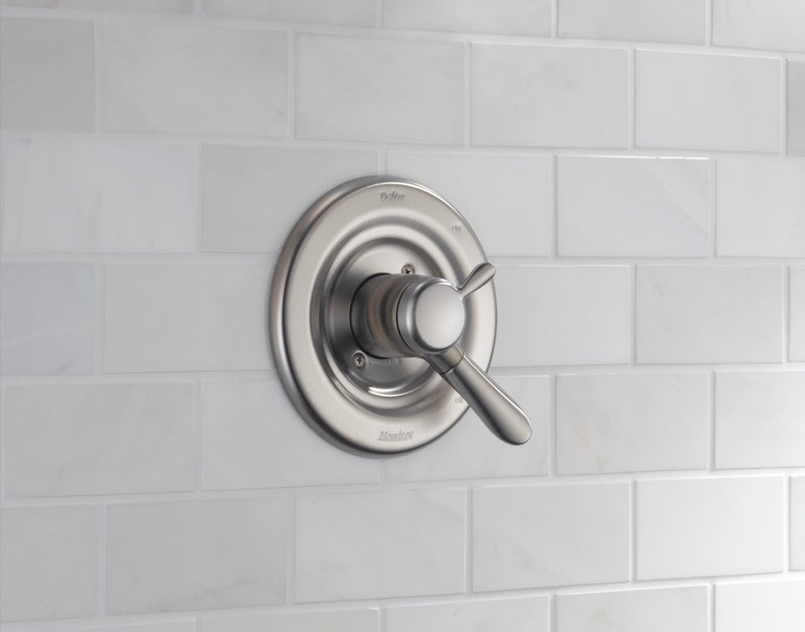 Lahara 7.5' Single-Handle Control Trim in Stainless