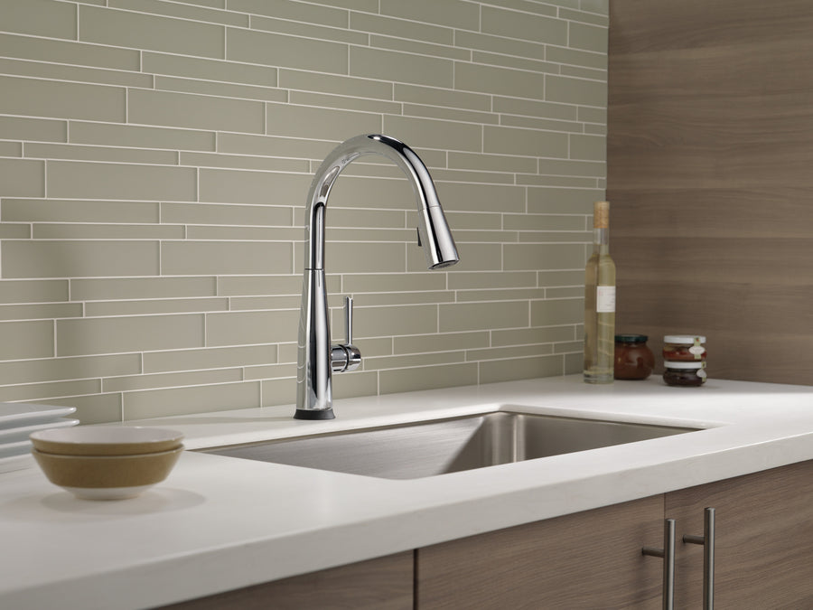 Essa Pull-Down Kitchen Faucet in Chrome with Touch Tech