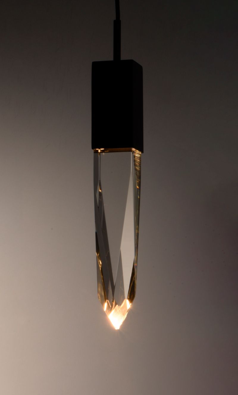 Quartz 17.25' Single Light Mini-Pendant in Black