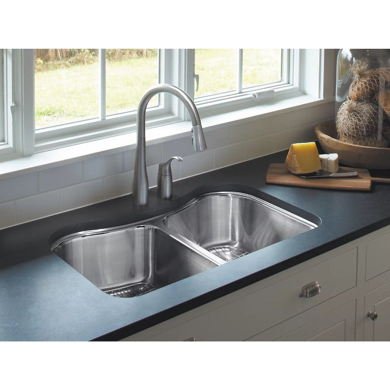 Simplice Pull-Down 2-Hole Kitchen Faucet in Vibrant Stainless