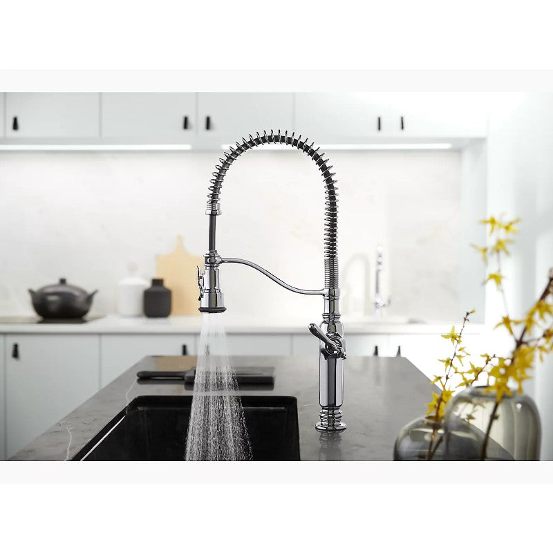 Tournant Single-Handle Pre-Rinse Kitchen Faucet in Vibrant Polished Nickel