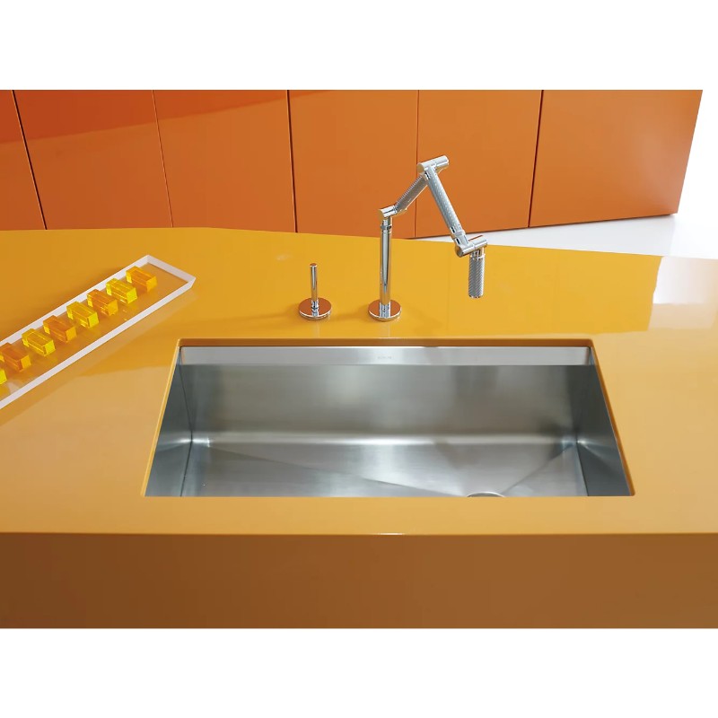 8 Degree 18' x 33' x 10' Stainless Steel Single Basin Undermount Kitchen Sink