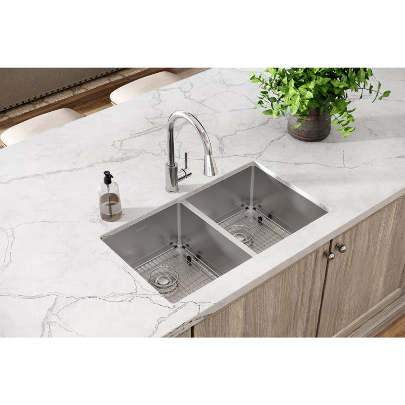 Crosstown 18.5' x 31.5' x 9' Stainless Steel Double-Basin Undermount Kitchen Sink Kit