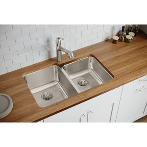 Lustertone Classic 20.5' x 31.25' x 9.88' Stainless Steel 60/40 Double-Basin Undermount Kitchen Sink