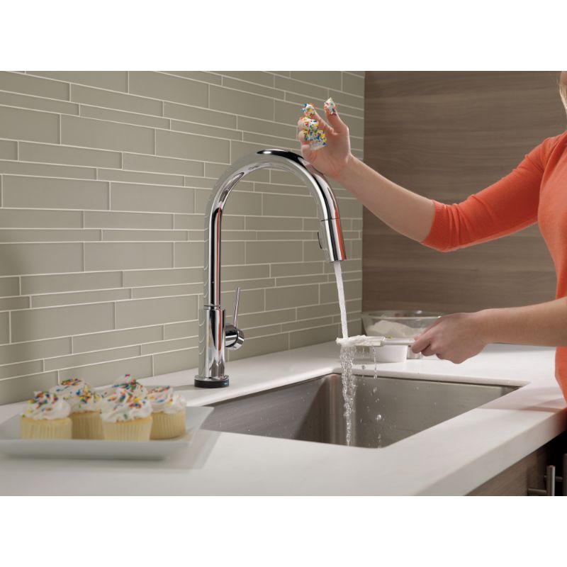 Trinsic Pull-Down Kitchen Faucet in Chrome with Touch Control