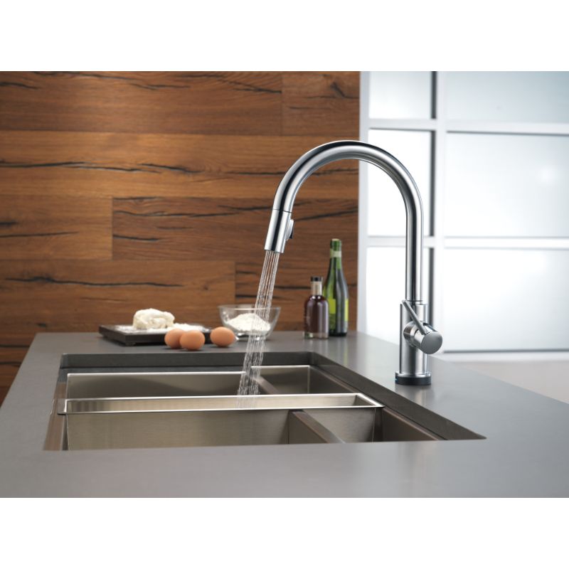 Trinsic Pull-Down Kitchen Faucet in Arctic Stainless with Touch Control