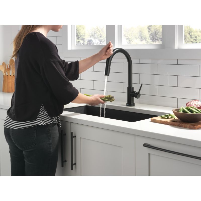 Trinsic Pull-Down Kitchen Faucet in Matte Black with Touch Control