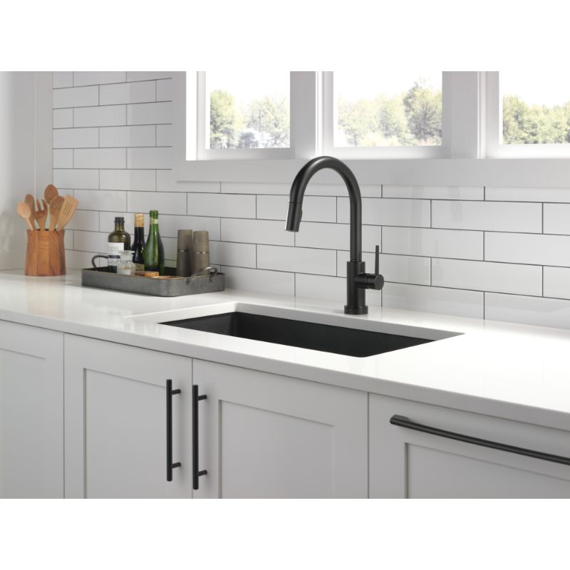 Trinsic Pull-Down Kitchen Faucet in Matte Black with Touch Control