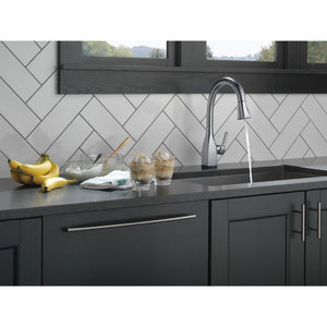 Mateo Pull-Down Kitchen Faucet in Arctic Stainless with Touch Control