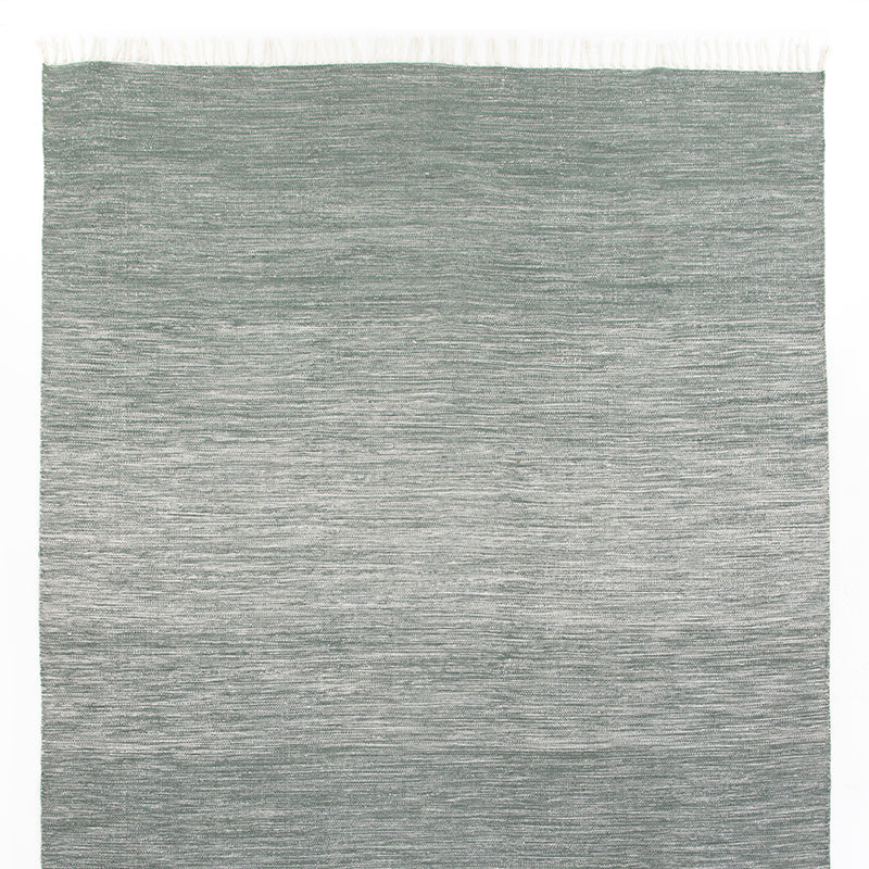 Loma Nomad Outdoor Rug in Marine Ombre (60' x 0.5' x 96')