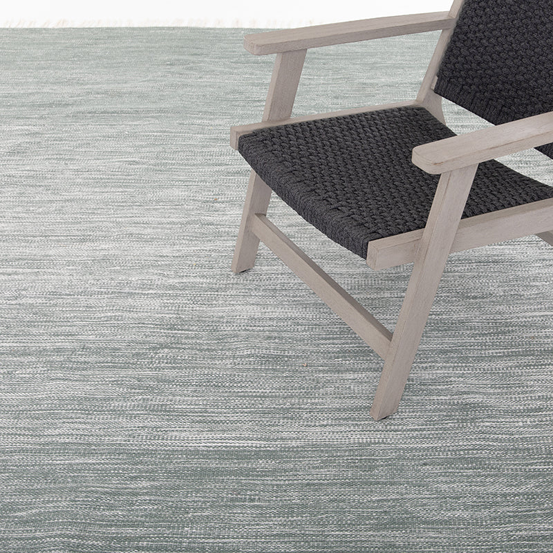 Loma Nomad Outdoor Rug in Marine Ombre (60' x 0.5' x 96')