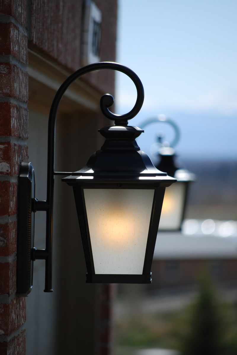 Knoxville 9' Single Light Outdoor Wall Sconce in Bronze - Integrated Bulb