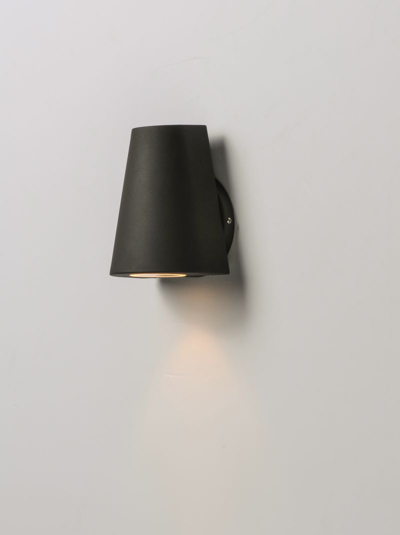 Mini 5' Single Light Wall Sconce in Black