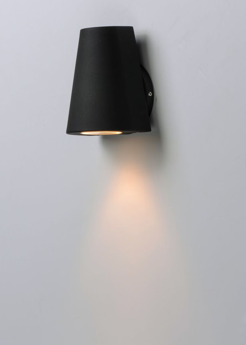 Mini 5' Single Light Wall Sconce in Black