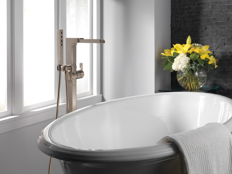 Ara Single-Handle Waterfall Freestanding Roman Tub Filler in Stainless
