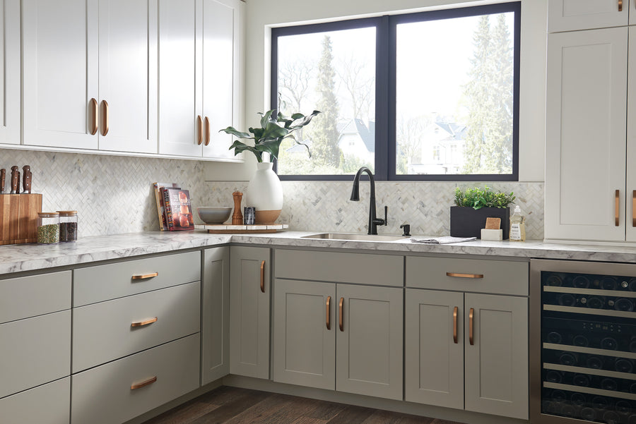 Emmeline Pull-Down Kitchen Faucet in Matte Black