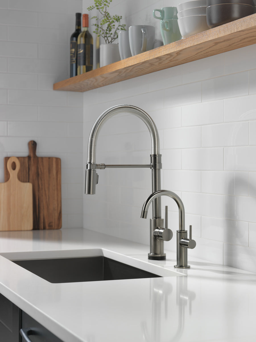 Trinsic Pull-Down Kitchen Faucet in Black Stainless