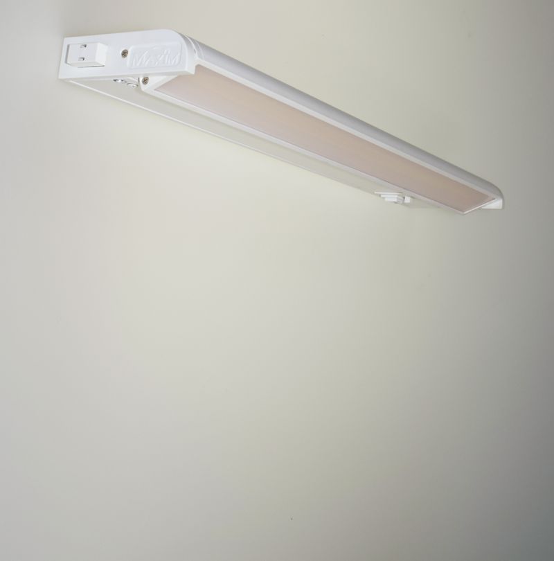CounterMax MX-L-120-3K Basic 12' Under Cabinet Light in White