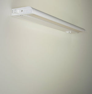 CounterMax MX-L-120-3K Basic 18' Under Cabinet Light in White