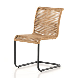 Grass Roots Outdoor Dining Chair in Charcoal Iron & Vintage Natural (19' x 23.5' x 33')