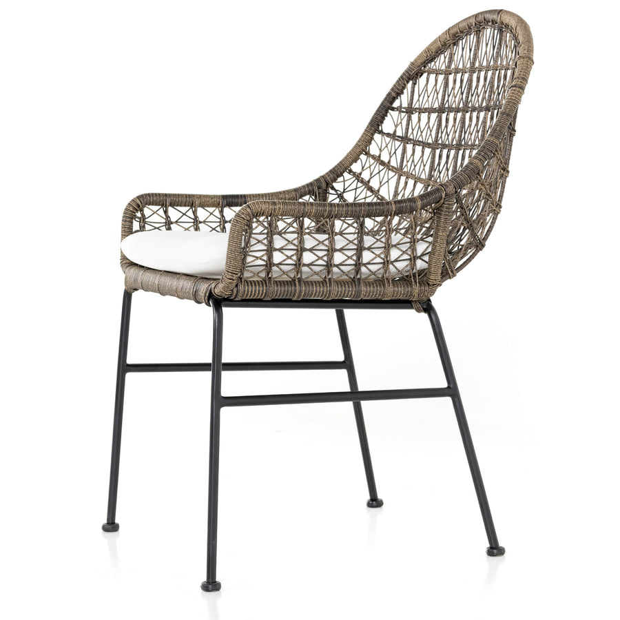 Grass Roots Outdoor Dining Chair in Stinson White & Natural Black (22' x 26' x 35.25')