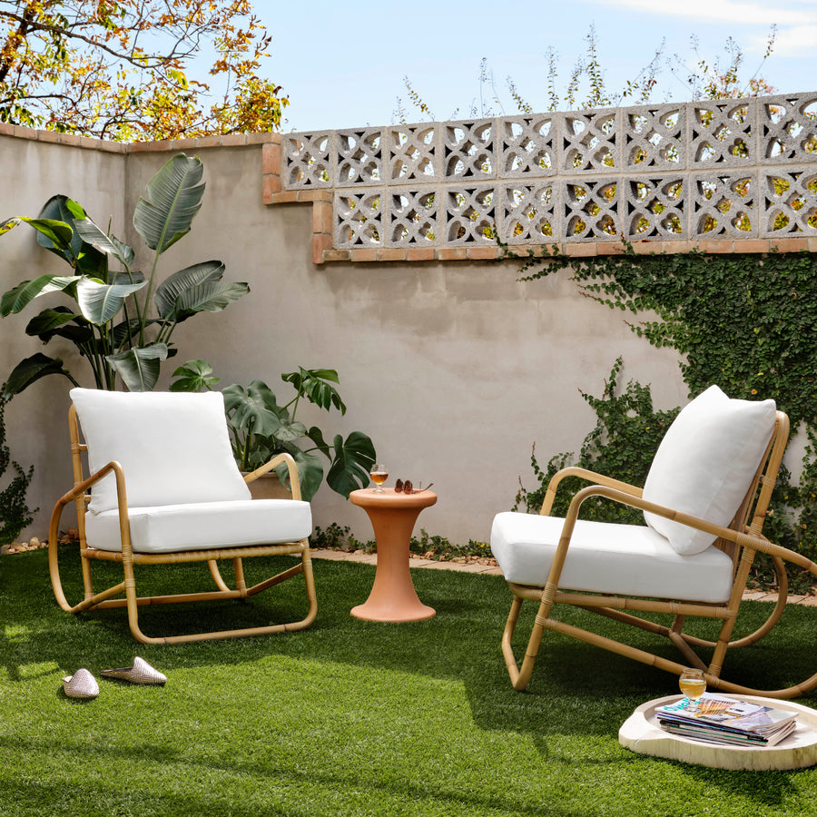 Grass Roots Outdoor Chair in Stinson White & Natural Weave (27.5' x 36.5' x 32')