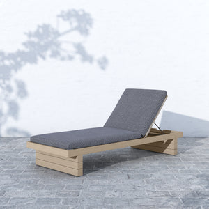 Solano Outdoor Chaise in Faye Navy & Bronze (31.5' x 78.75' x 14.25')