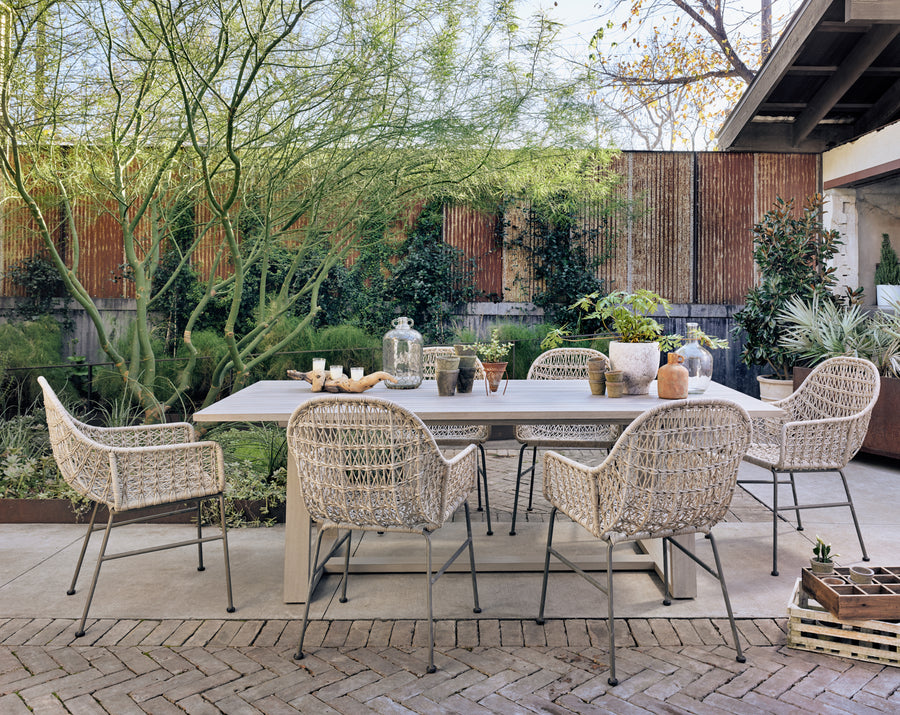 Solano Atherton Outdoor Dining Table in Weathered Grey (86.5' x 39.25' x 30')