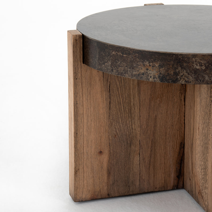 Wesson Side Table in Rustic Oak Veneer & Distressed Iron (26' x 26' x 17.75')